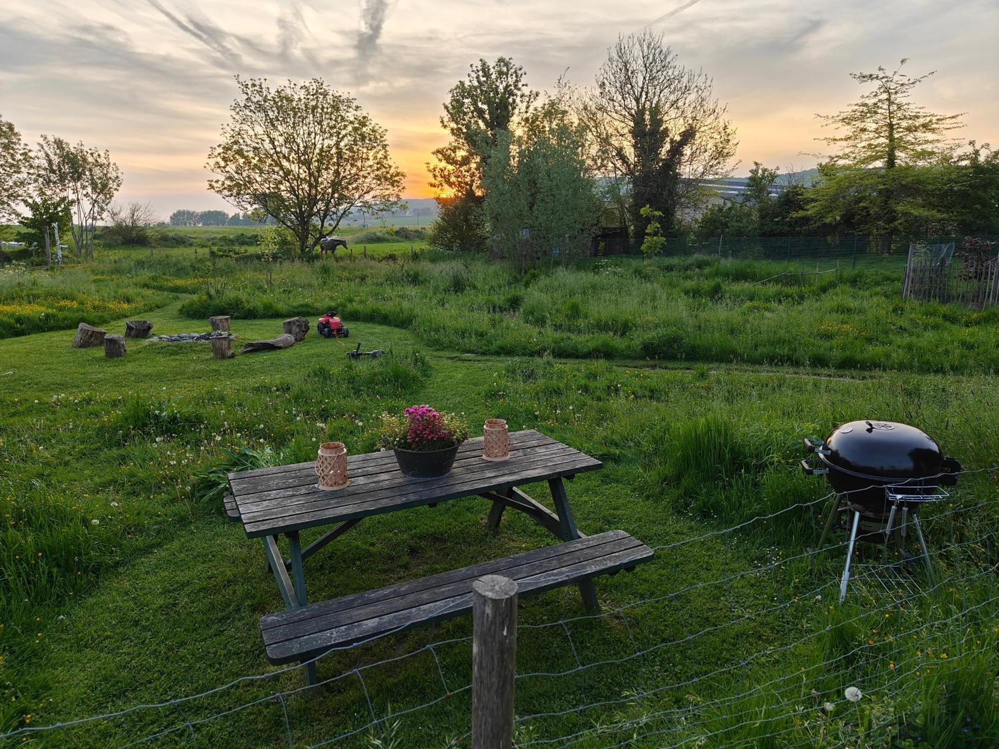 ホテル Au Pied Du Trieu, The Glamping Experience Labroye エクステリア 写真